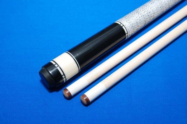 Delta Pool Cue YT-1